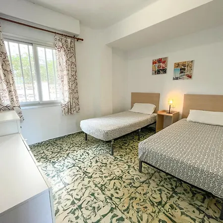 Gandia Daimuz Familiar 3000 Apartment *